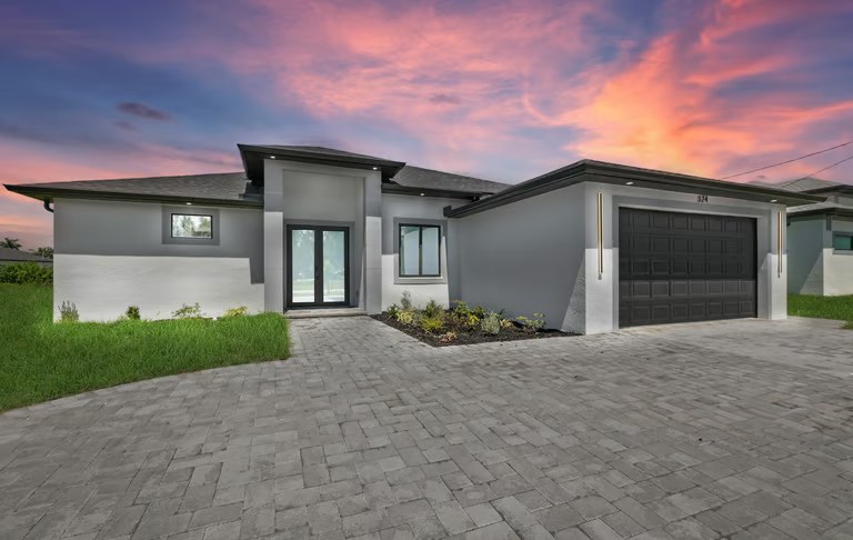 Ian Model Home